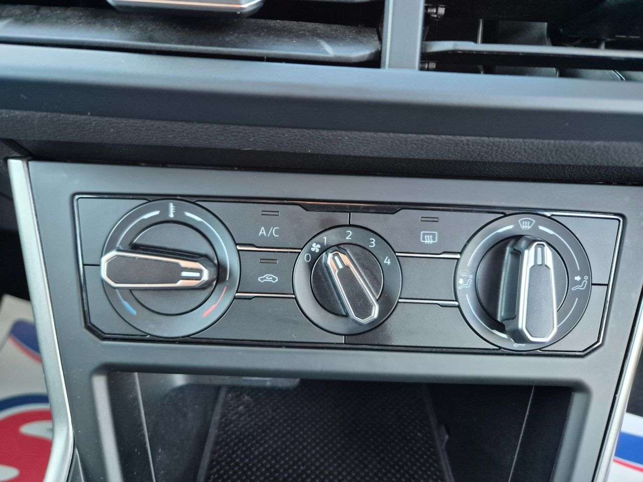 2019 VOLKSWAGEN POLO 2019 VOLKSWAGEN POLO