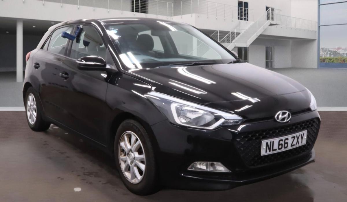 Check out this Hyundai I20 2016 Petrol Manual