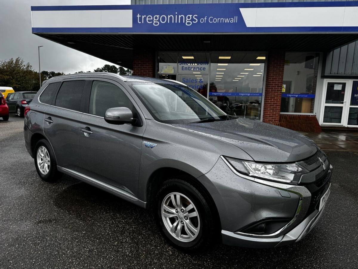 Check out this Mitsubishi Outlander 2021 Hybrid Electric Automatic