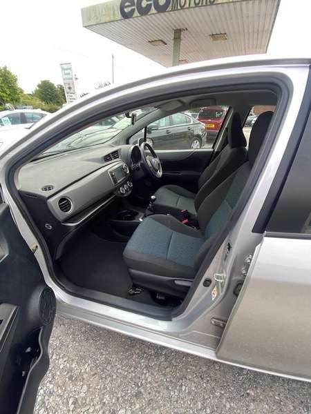 2012 TOYOTA YARIS 2012 TOYOTA YARIS