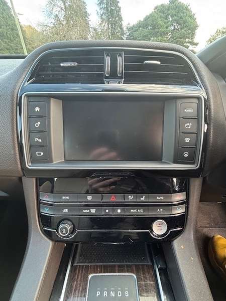 2016 JAGUAR F-PACE 2016 JAGUAR F-PACE