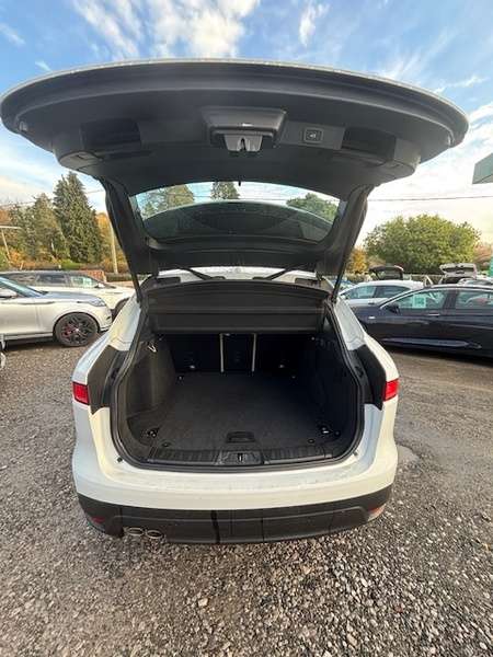 2016 JAGUAR F-PACE 2016 JAGUAR F-PACE