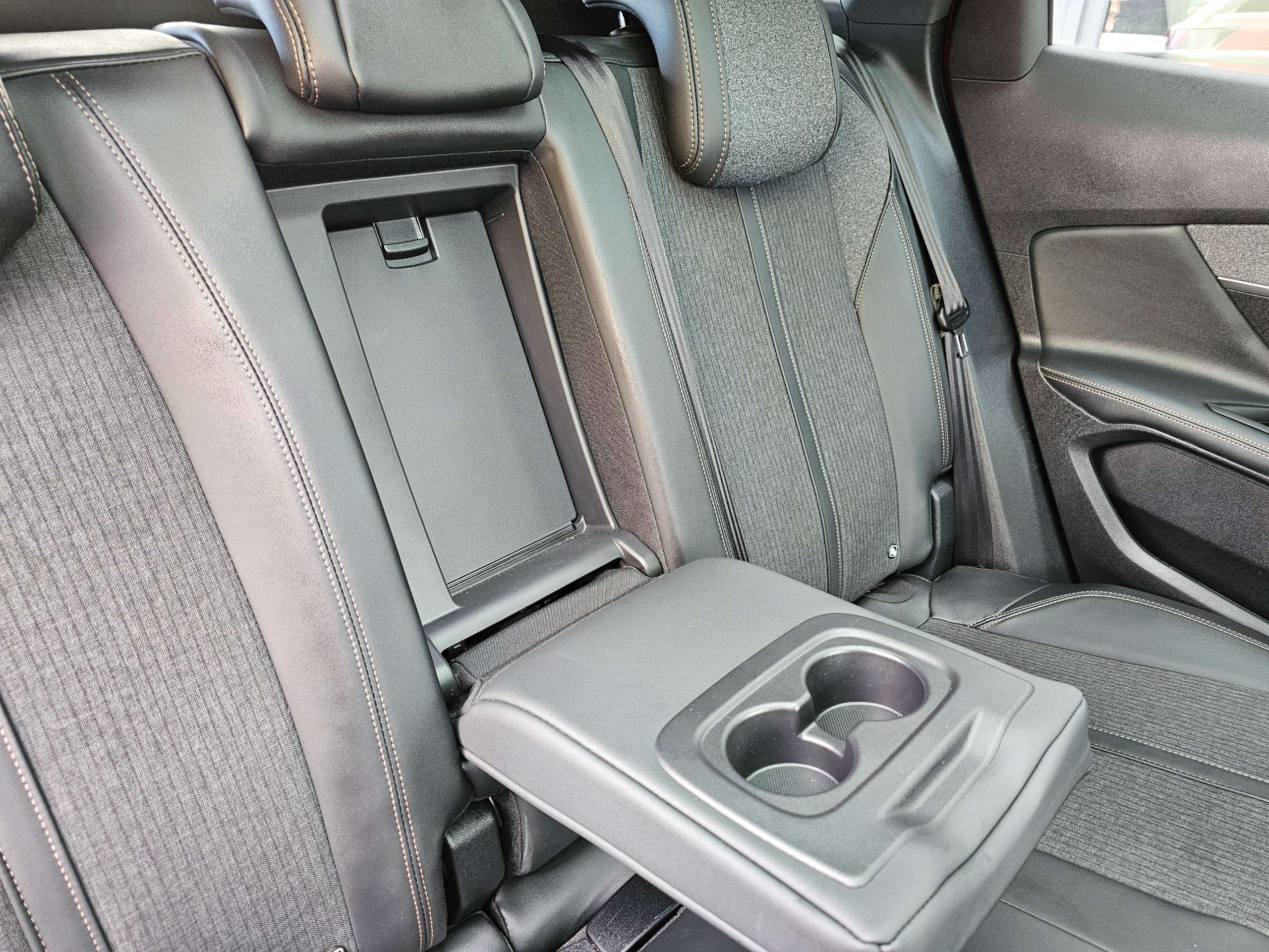 2019 PEUGEOT 3008 2019 PEUGEOT 3008