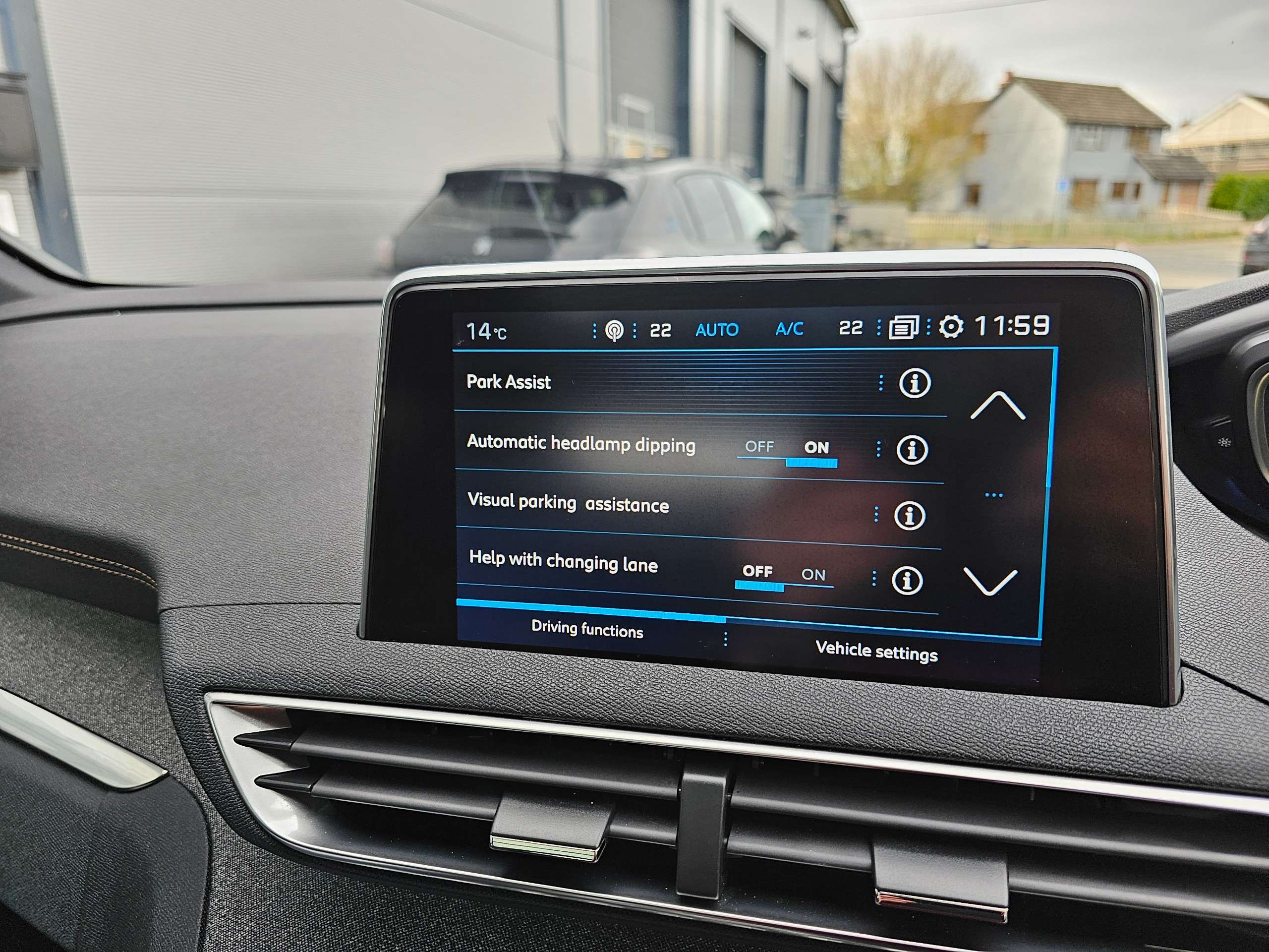 2019 PEUGEOT 3008 2019 PEUGEOT 3008