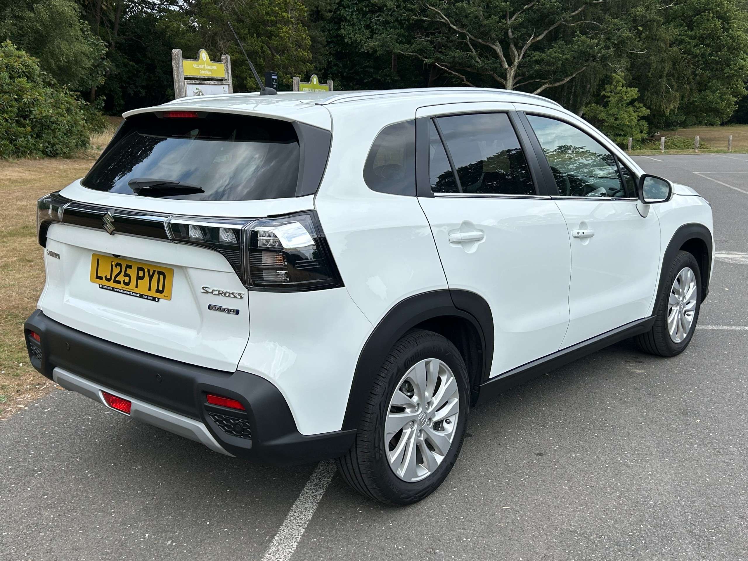 2025 SUZUKI SX4 2025 SUZUKI SX4