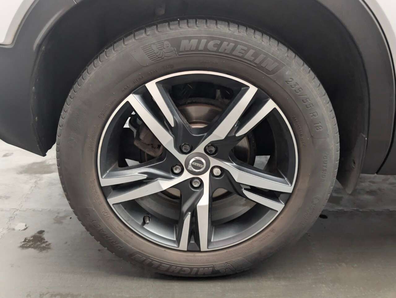 2020 VOLVO XC40 2020 VOLVO XC40