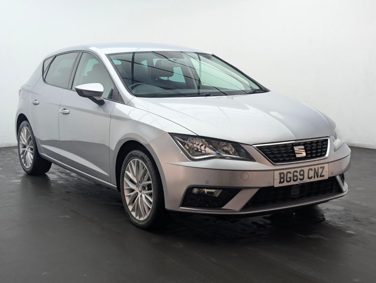 Check out this Seat Leon 2019 Petrol Manual
