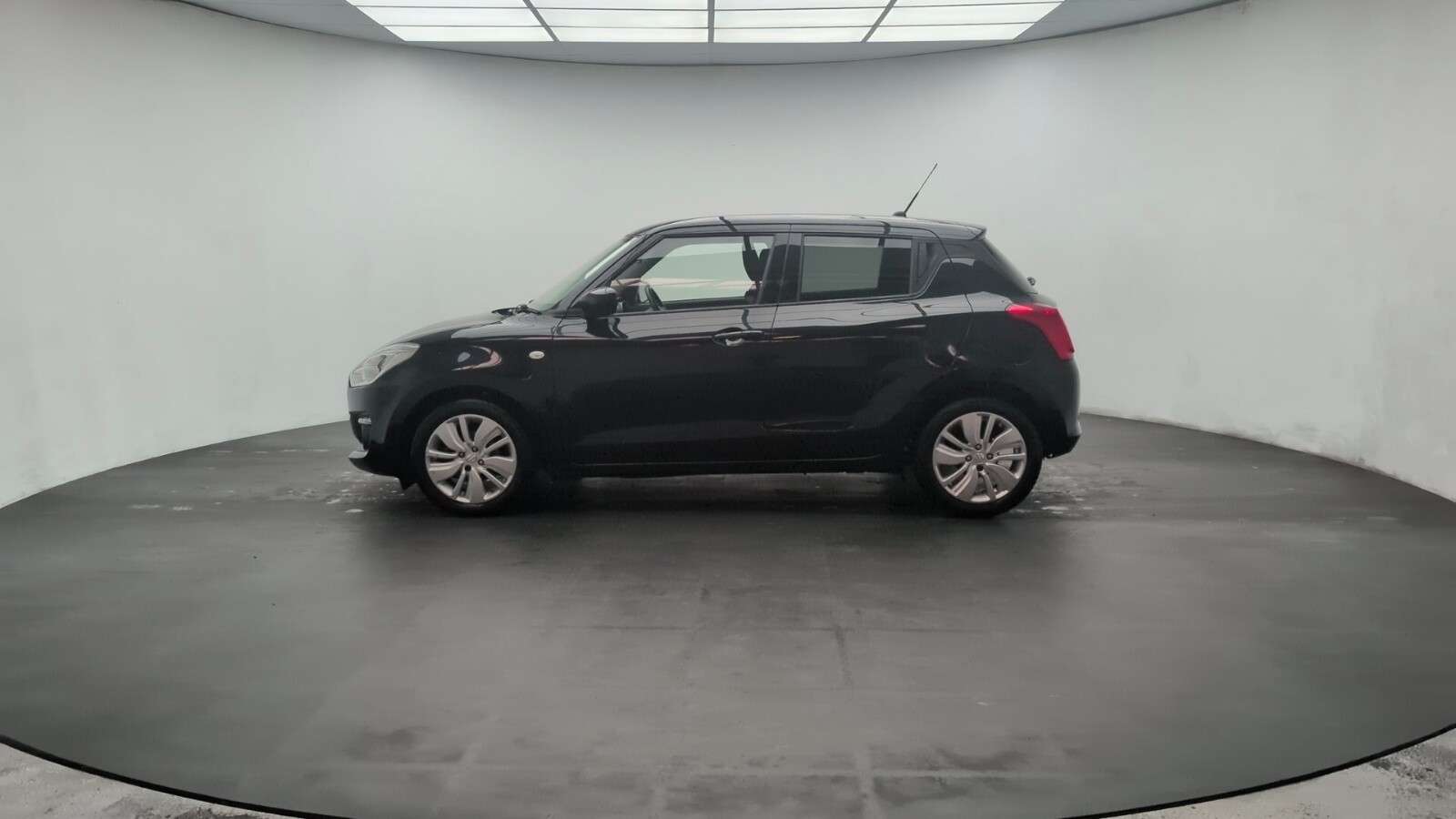 2019 SUZUKI SWIFT 2019 SUZUKI SWIFT