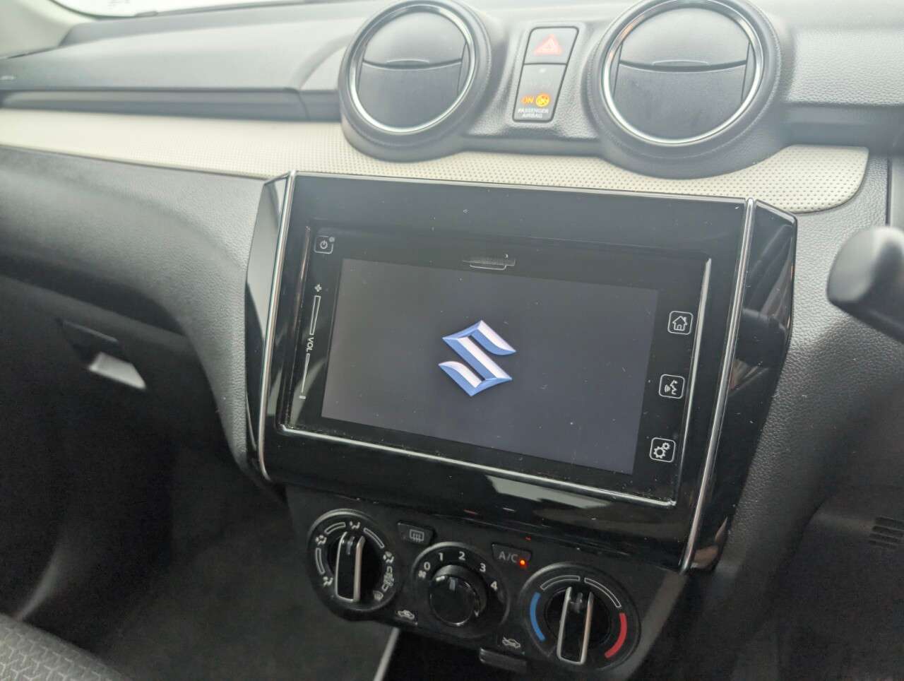 2019 SUZUKI SWIFT 2019 SUZUKI SWIFT