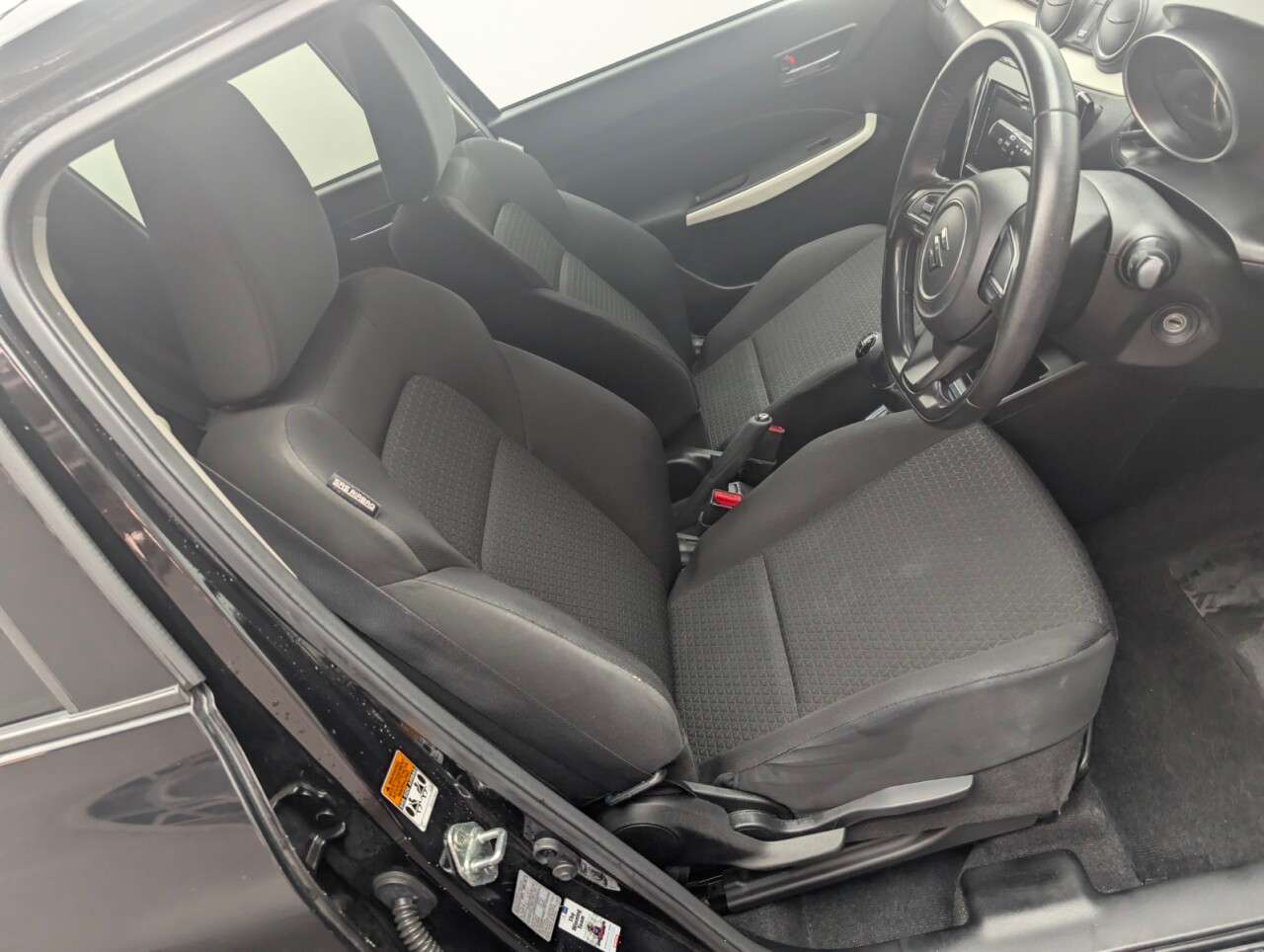 2019 SUZUKI SWIFT 2019 SUZUKI SWIFT