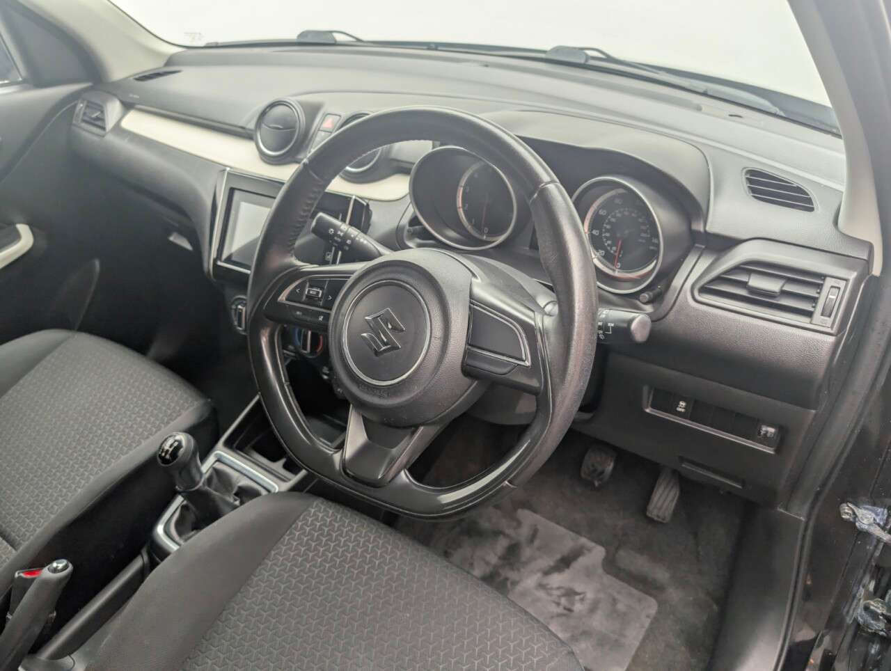 2019 SUZUKI SWIFT 2019 SUZUKI SWIFT