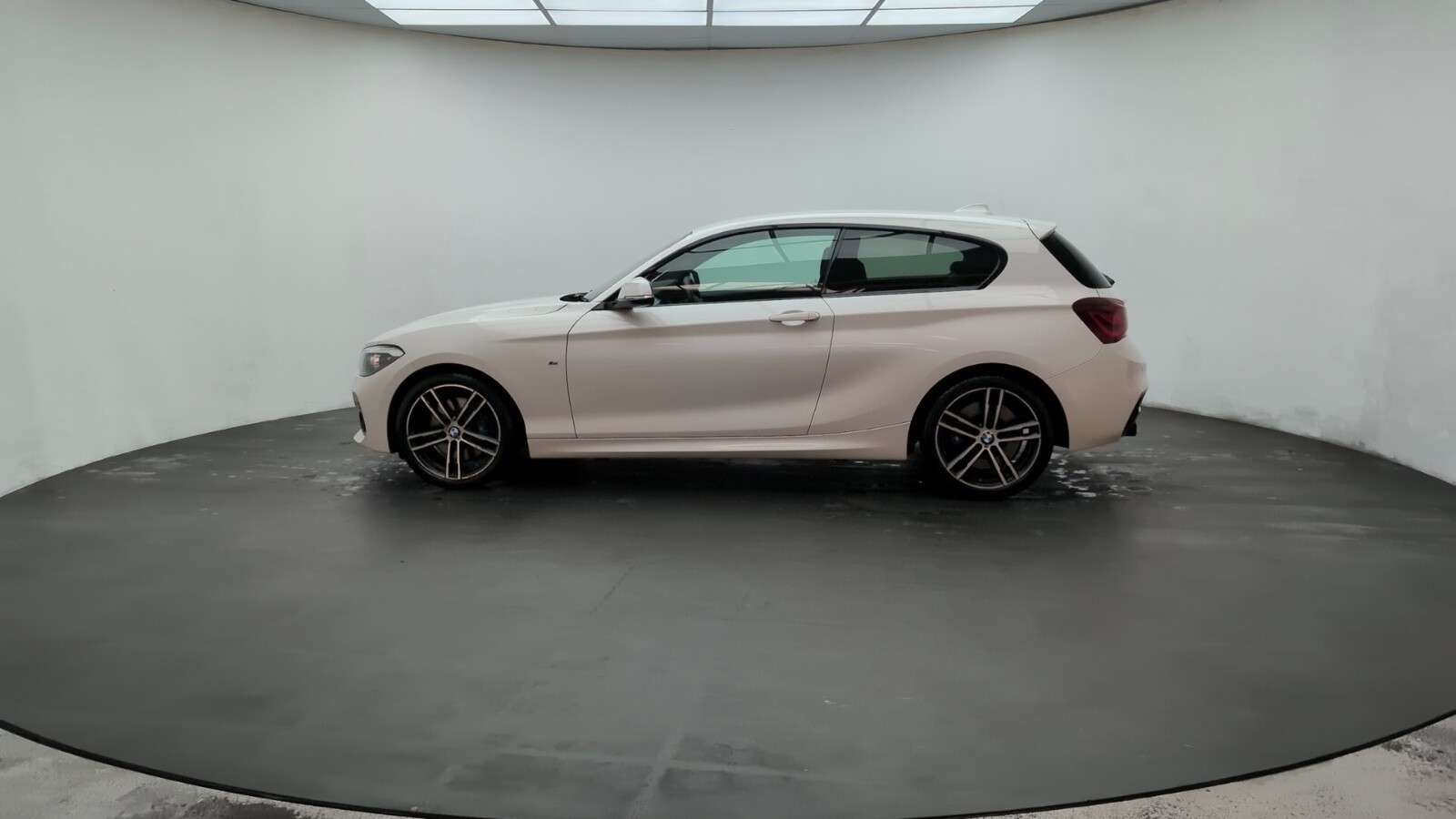 2018 BMW 1 SERIES 2018 BMW 1 SERIES