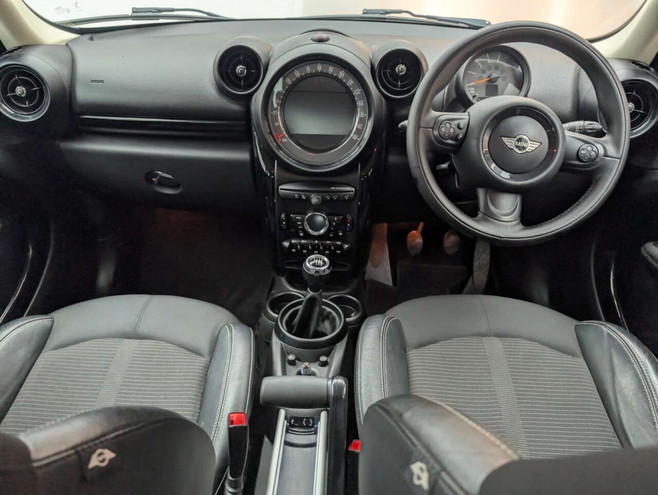 2016 MINI COUNTRYMAN 2016 MINI COUNTRYMAN