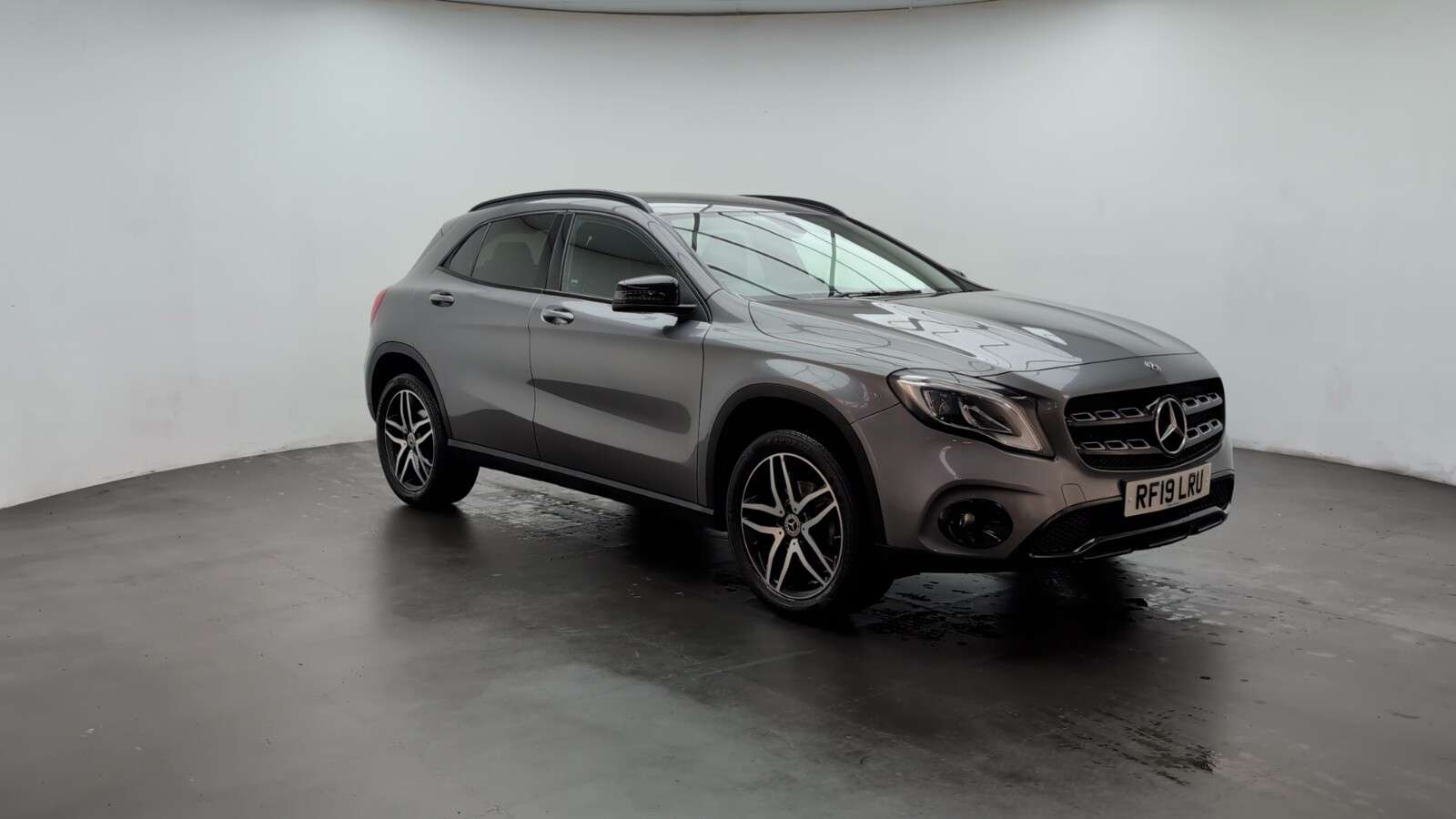 2019 MERCEDES-BENZ 180 2019 MERCEDES-BENZ 180