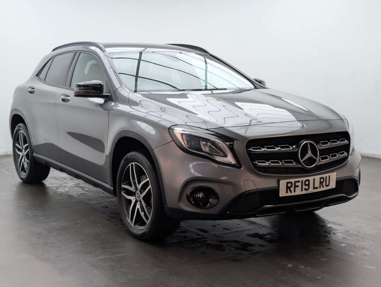 2019 MERCEDES-BENZ 180 2019 MERCEDES-BENZ 180