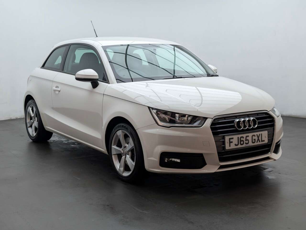 2015 AUDI A1 2015 AUDI A1