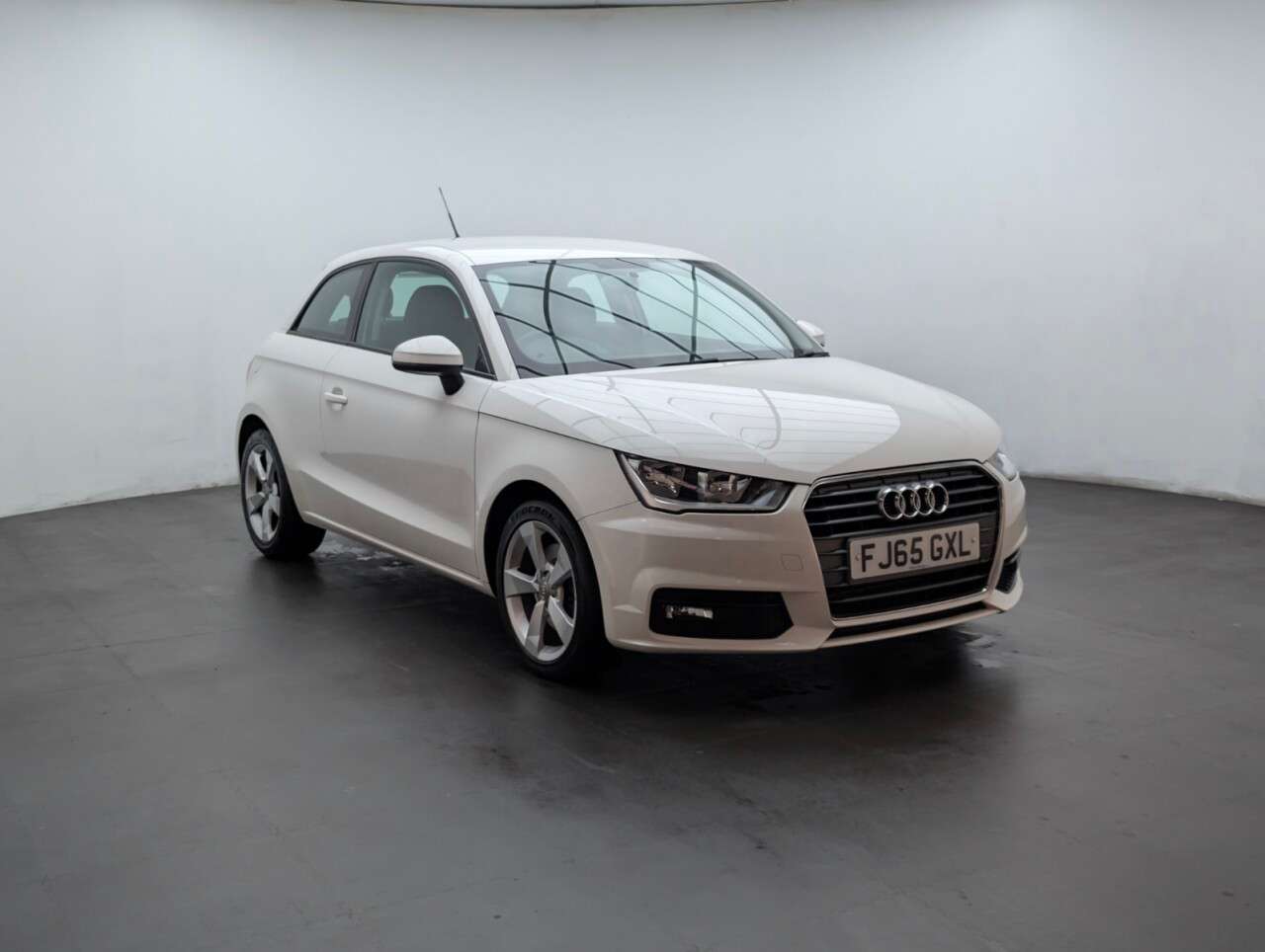 2015 AUDI A1 2015 AUDI A1