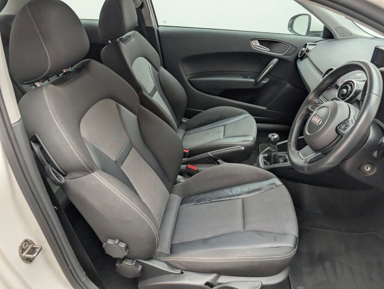 2015 AUDI A1 2015 AUDI A1