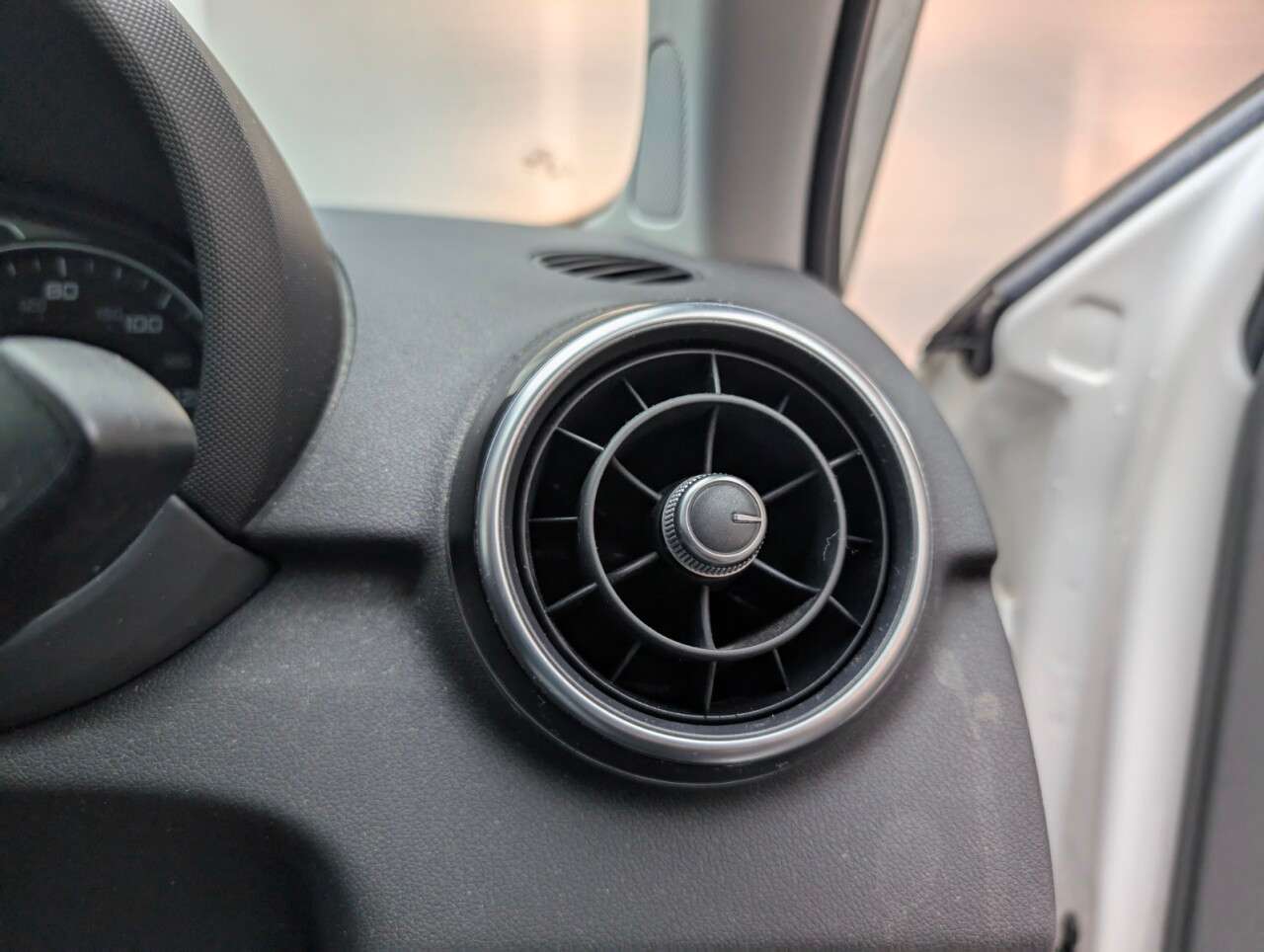 2015 AUDI A1 2015 AUDI A1