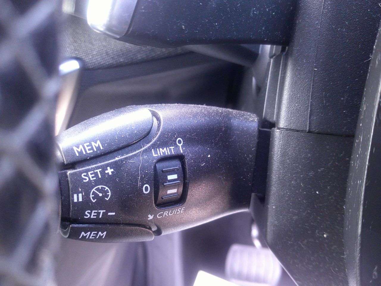 2019 PEUGEOT 3008 2019 PEUGEOT 3008