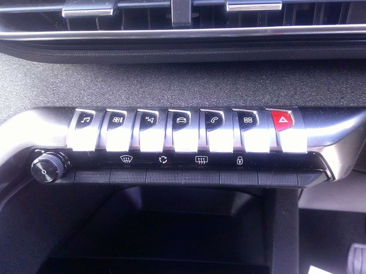 2019 PEUGEOT 3008 2019 PEUGEOT 3008