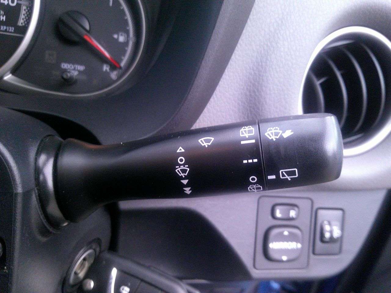 2016 TOYOTA YARIS 2016 TOYOTA YARIS