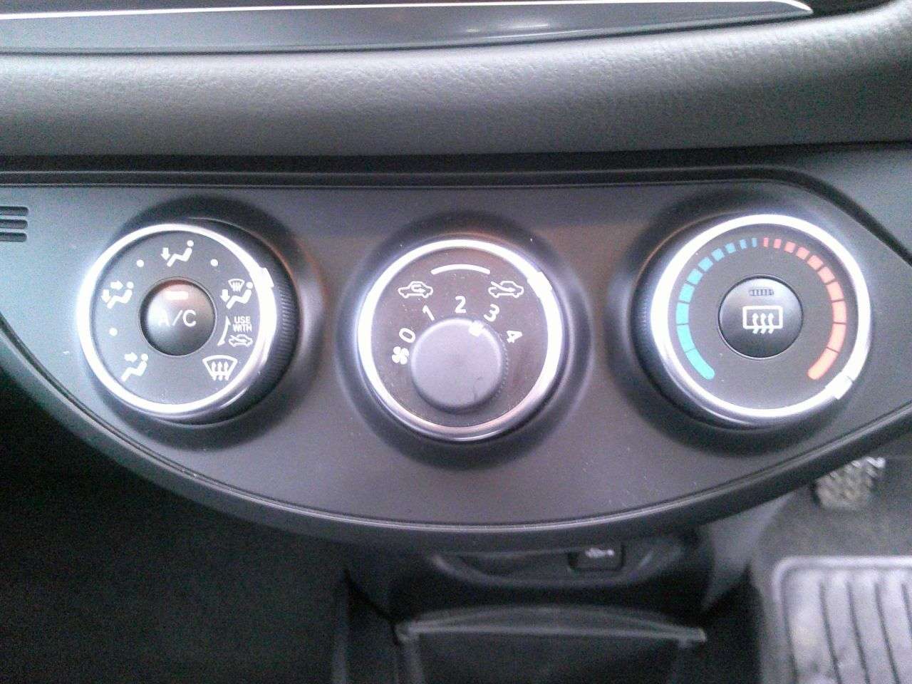 2016 TOYOTA YARIS 2016 TOYOTA YARIS