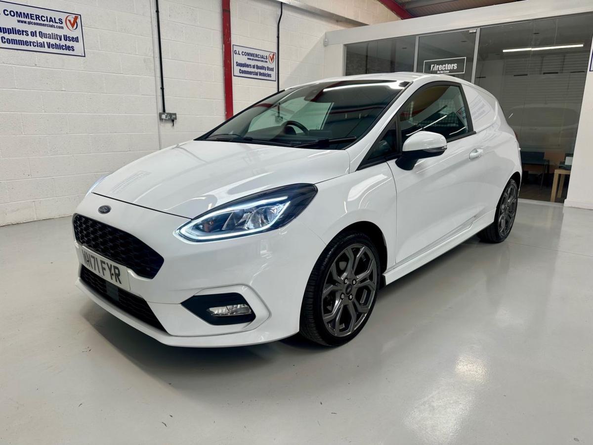 Check out this Ford Fiesta Van 2021 Petrol Manual