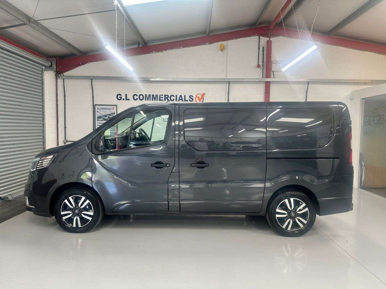 2022 RENAULT TRAFIC 2022 RENAULT TRAFIC