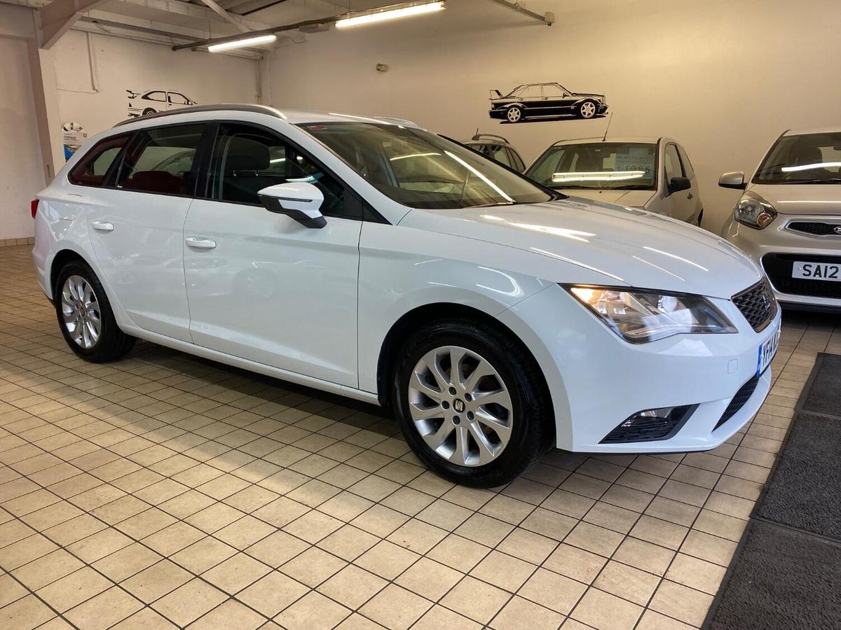 Check out this Seat Leon 2014 Petrol Manual