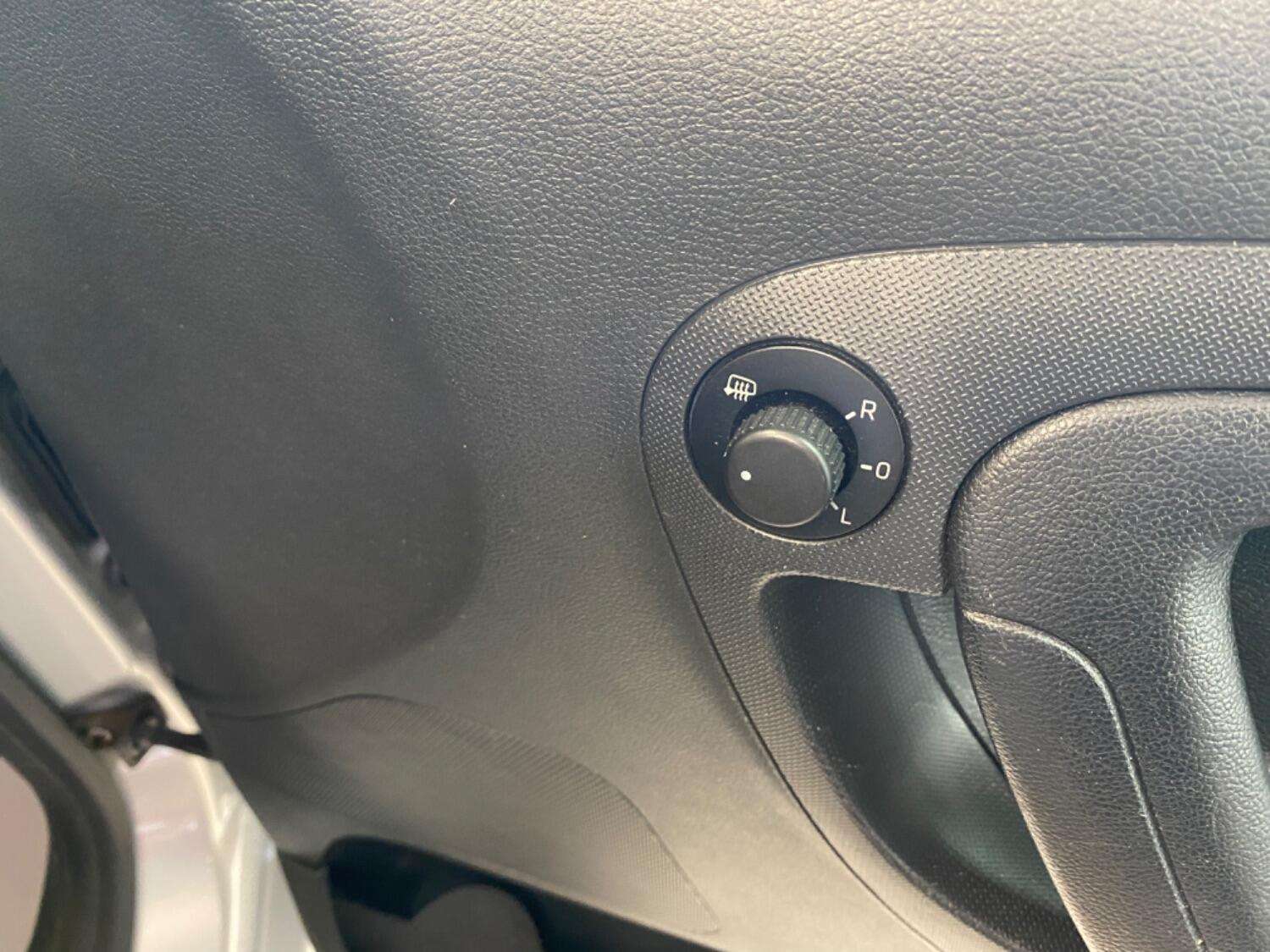 2014 SKODA FABIA 2014 SKODA FABIA