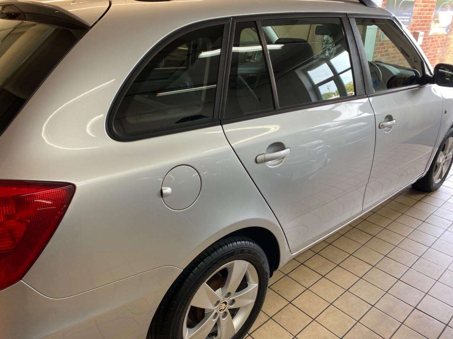 2014 SKODA FABIA 2014 SKODA FABIA