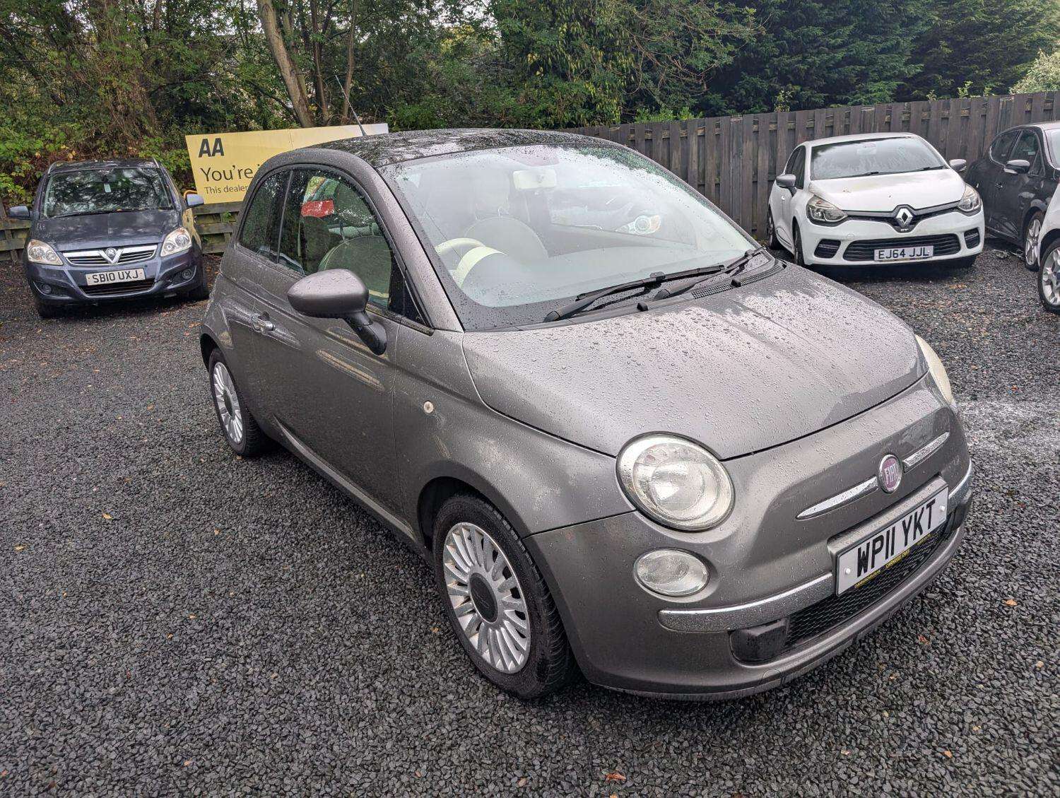 2011 FIAT 500 2011 FIAT 500