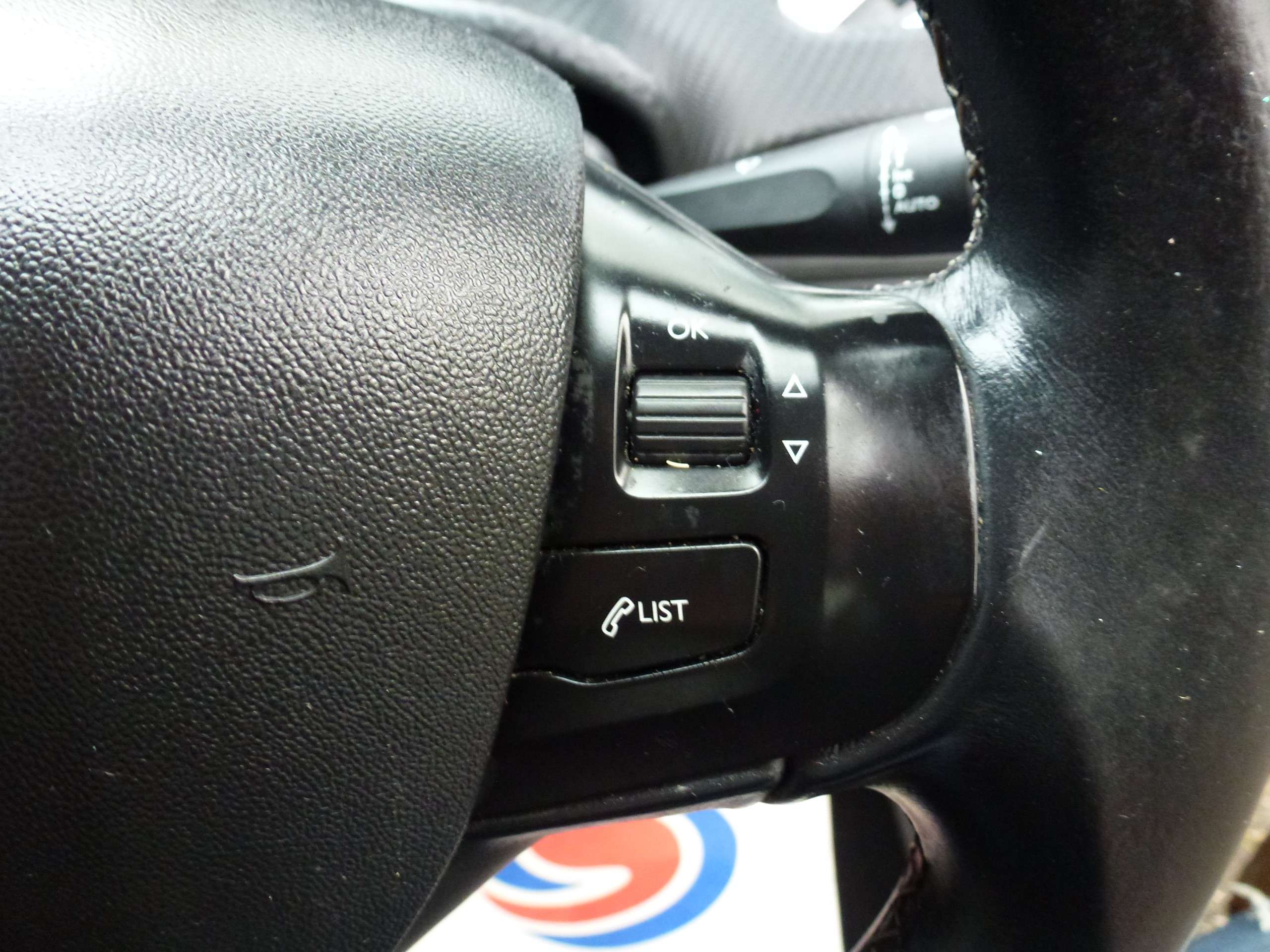 2017 PEUGEOT 2008 2017 PEUGEOT 2008