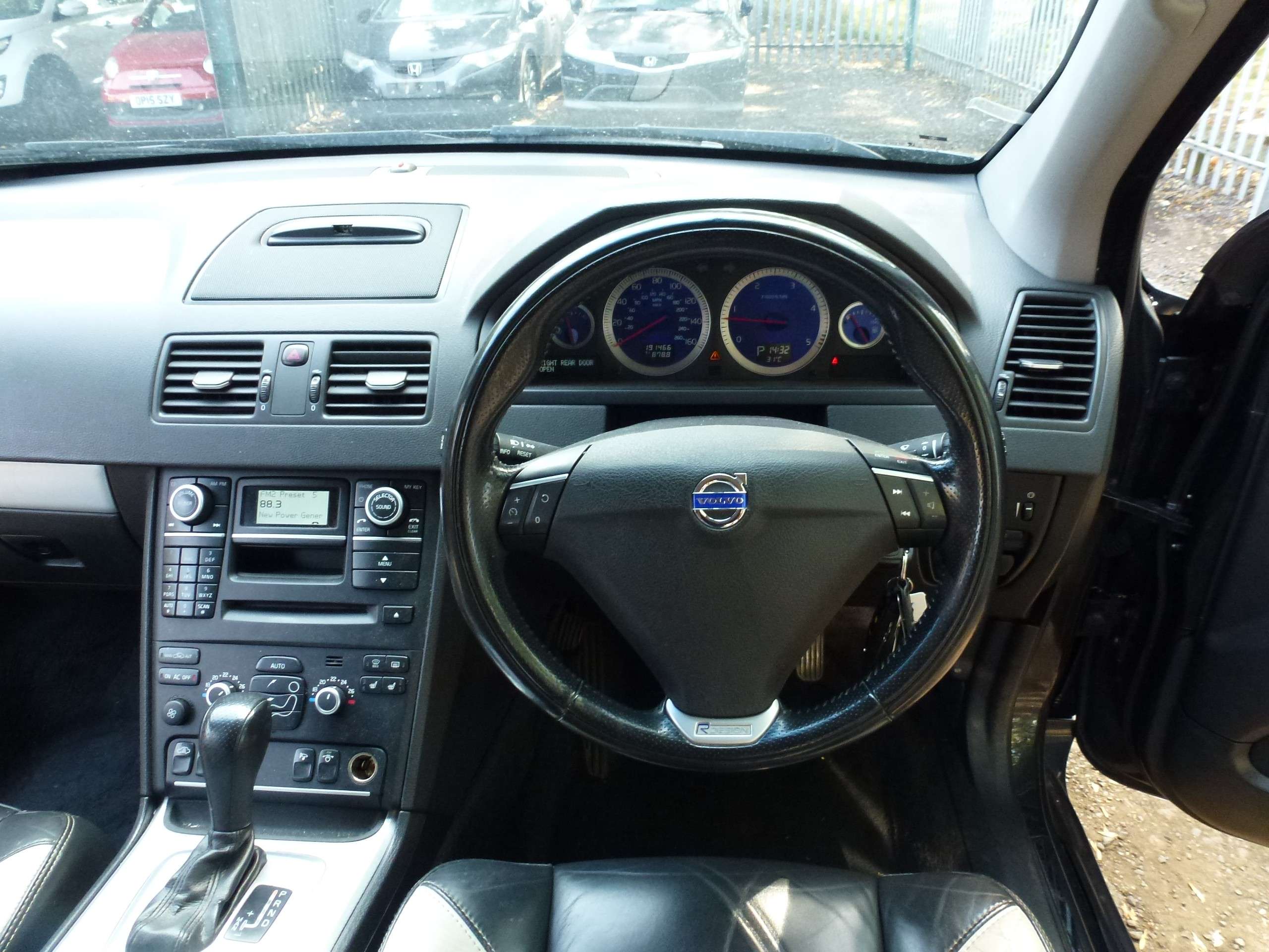 2012 VOLVO XC90 2012 VOLVO XC90