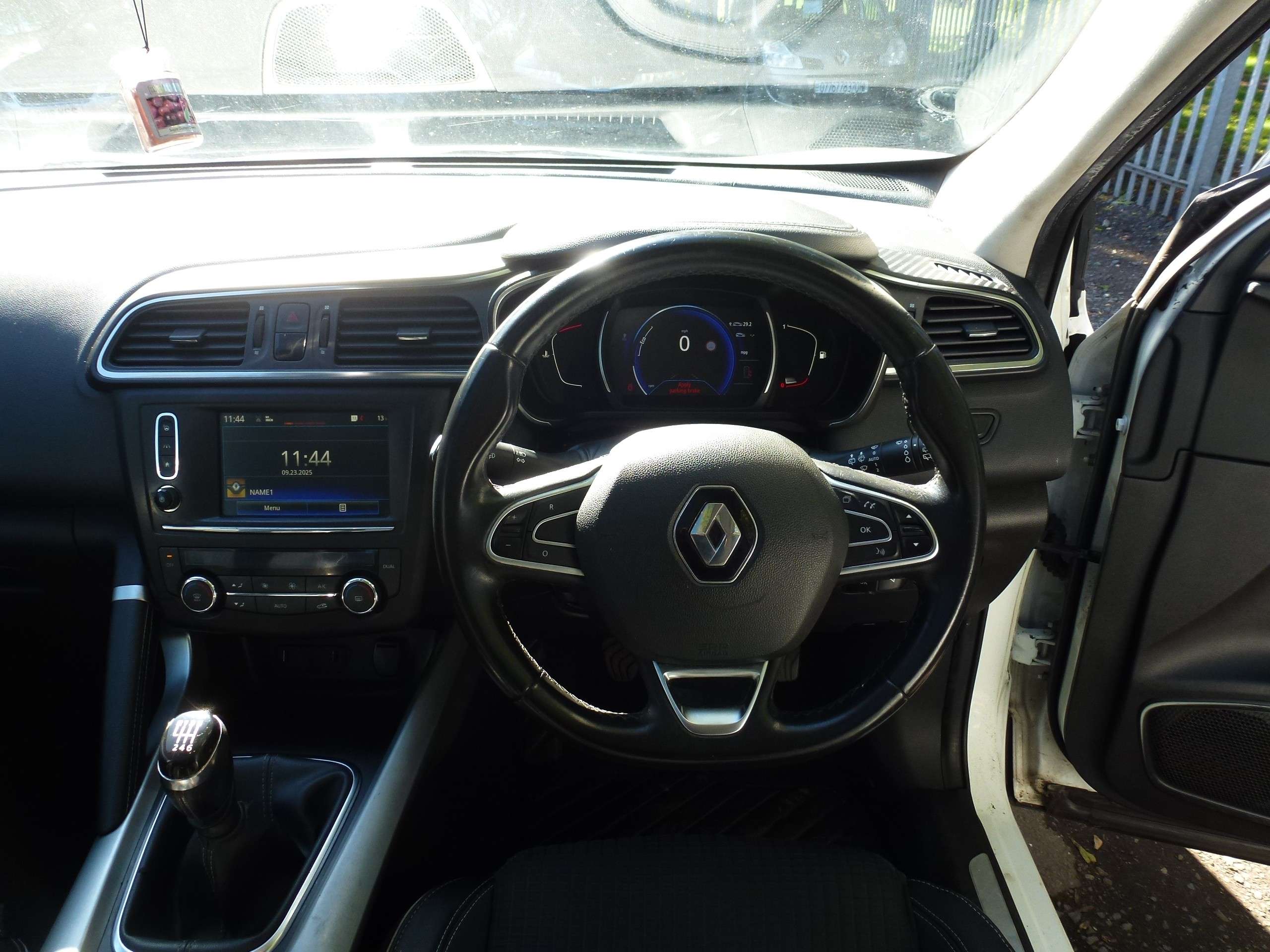 2015 RENAULT KADJAR 2015 RENAULT KADJAR