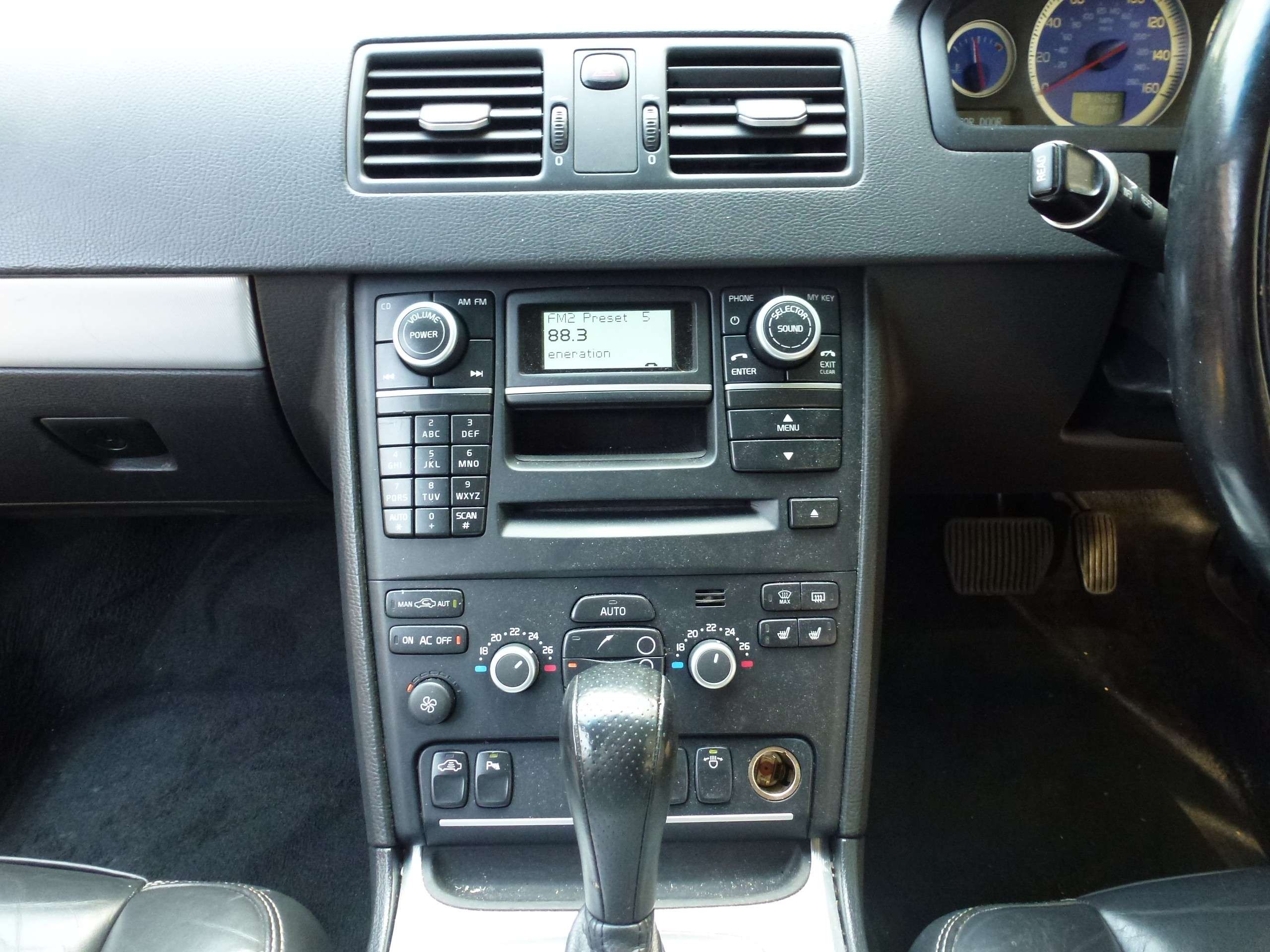 2012 VOLVO XC90 2012 VOLVO XC90