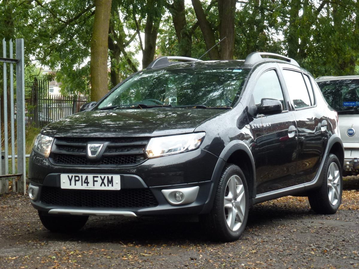 Check out this Dacia Sandero Stepway 2014 Diesel Manual