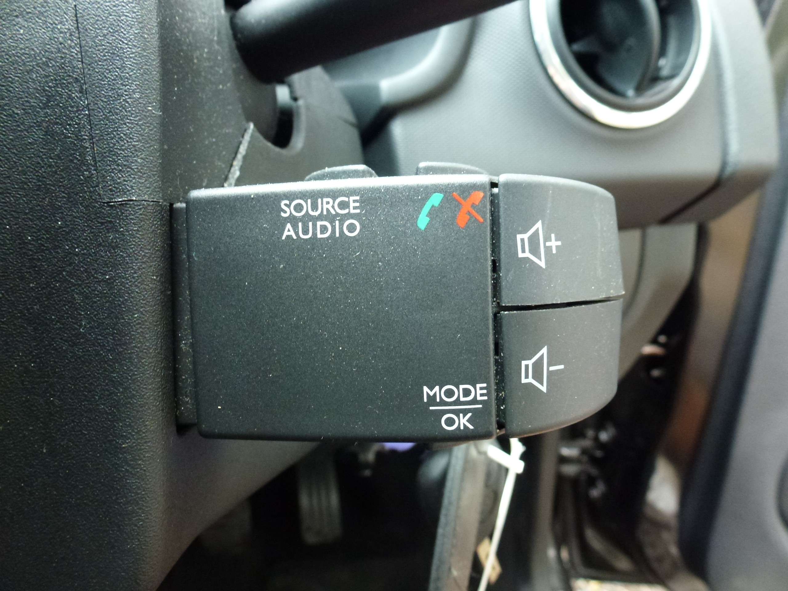 2014 DACIA SANDERO STEPWAY 2014 DACIA SANDERO STEPWAY