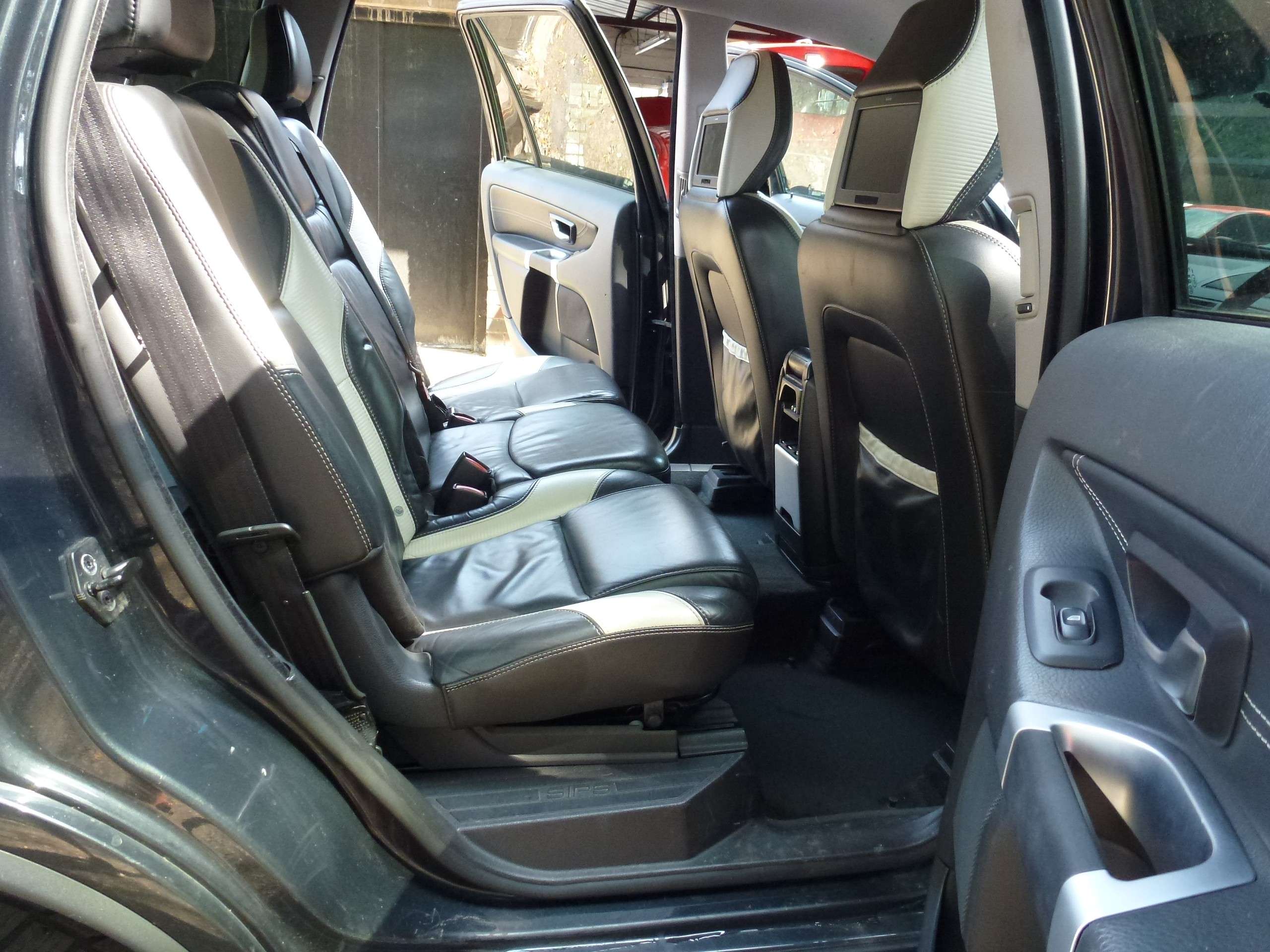 2012 VOLVO XC90 2012 VOLVO XC90