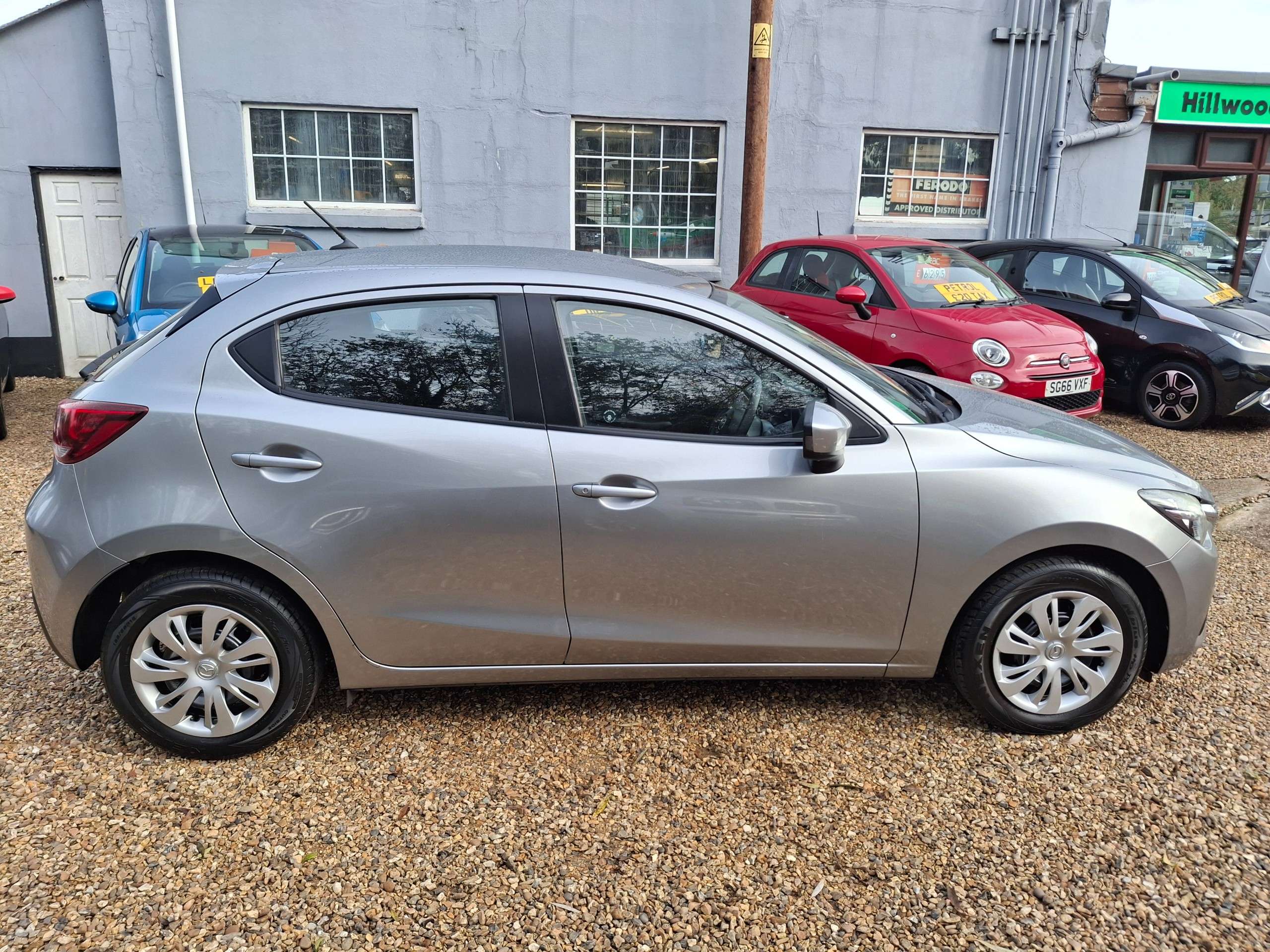 2015 MAZDA MAZDA2 2015 MAZDA MAZDA2