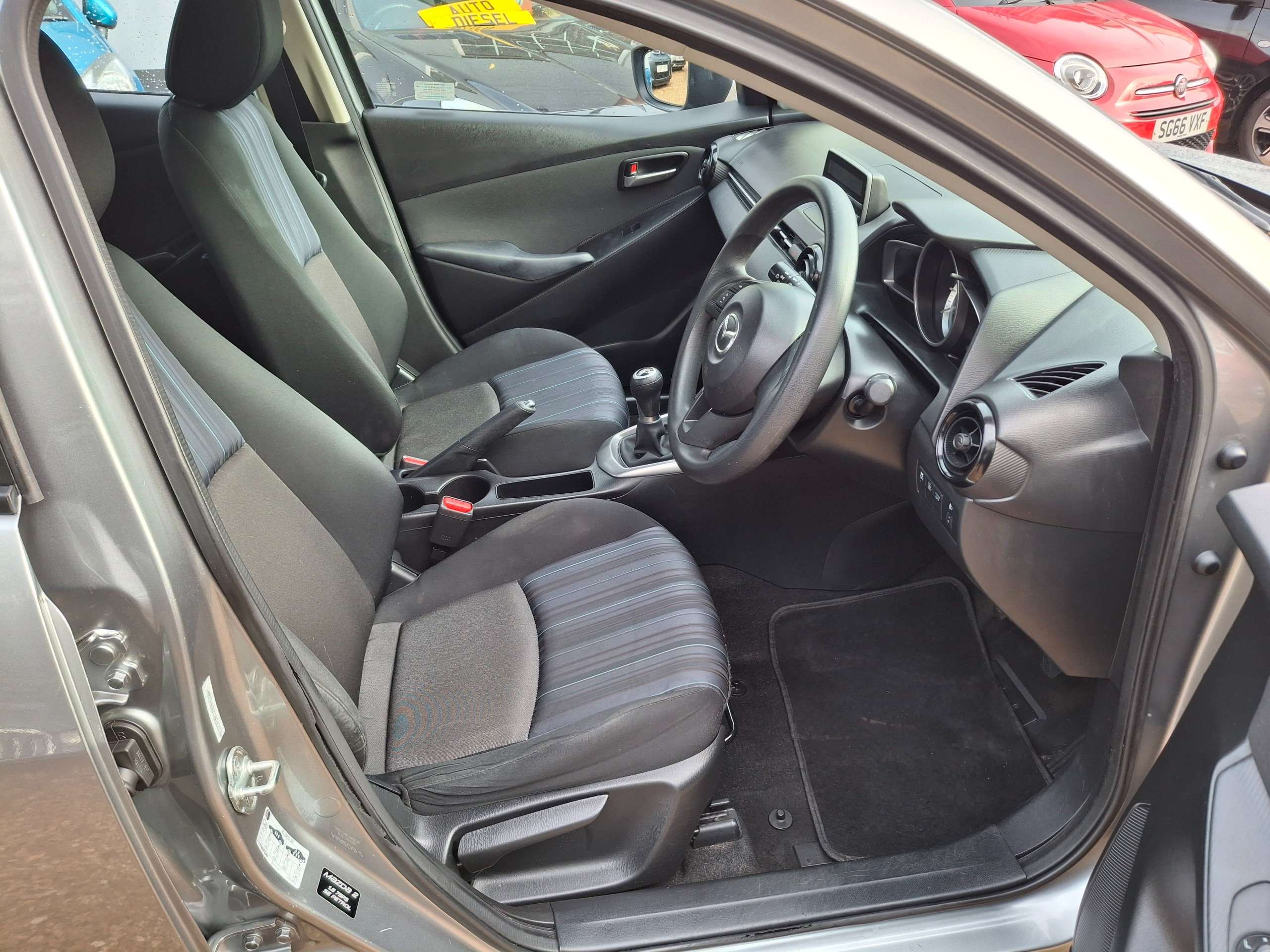 2015 MAZDA MAZDA2 2015 MAZDA MAZDA2