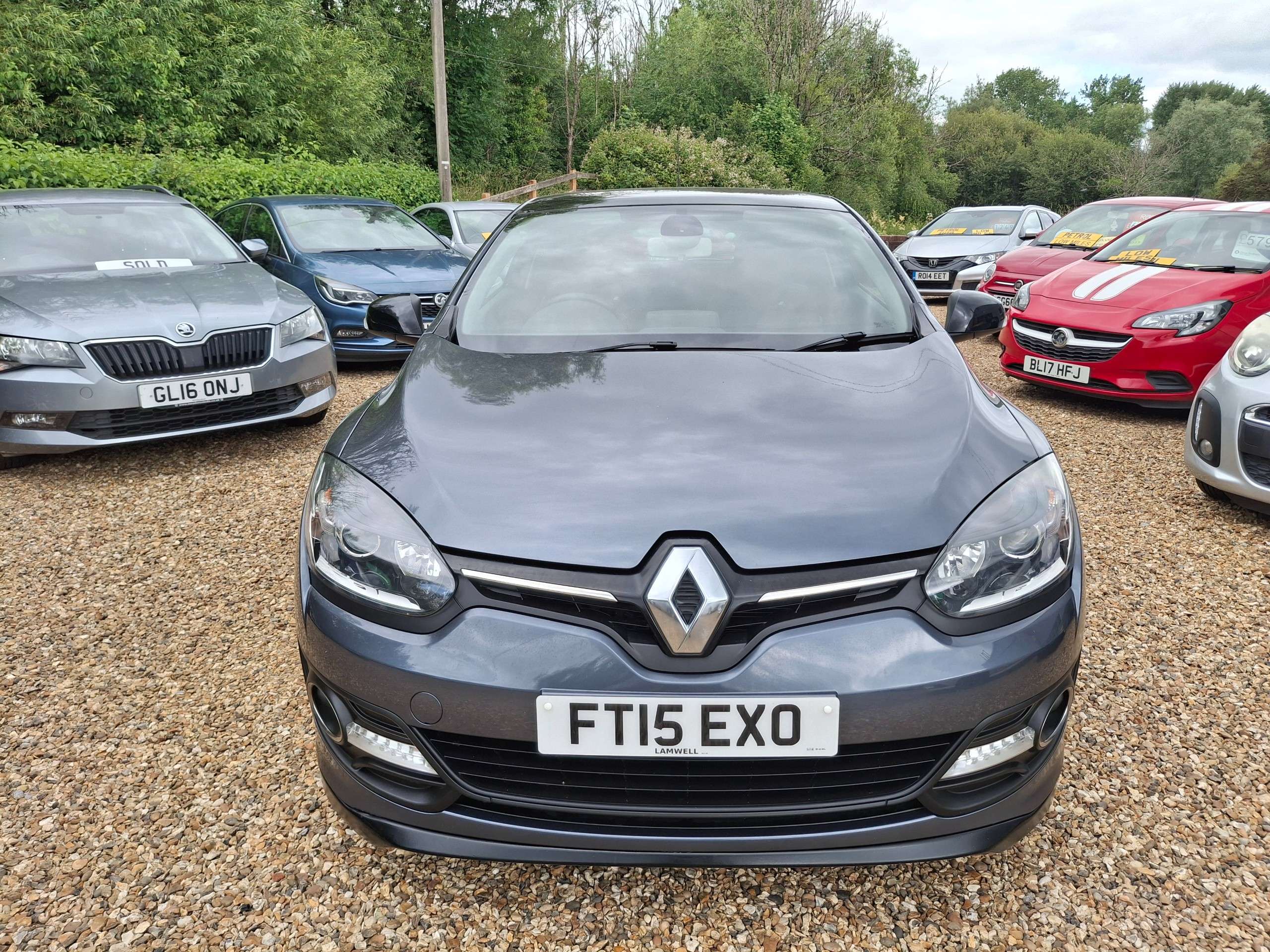 2015 RENAULT MEGANE 2015 RENAULT MEGANE