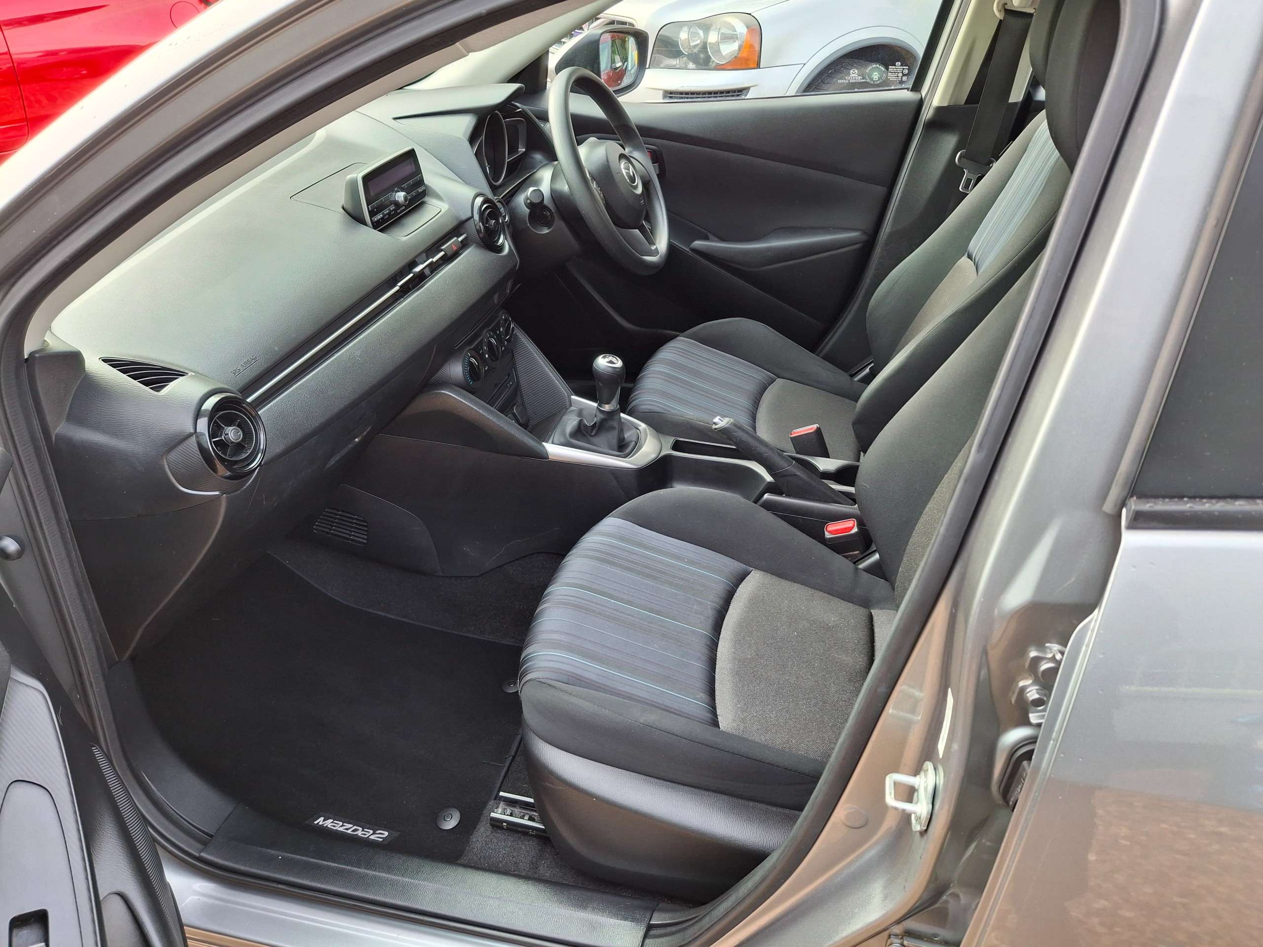 2015 MAZDA MAZDA2 2015 MAZDA MAZDA2