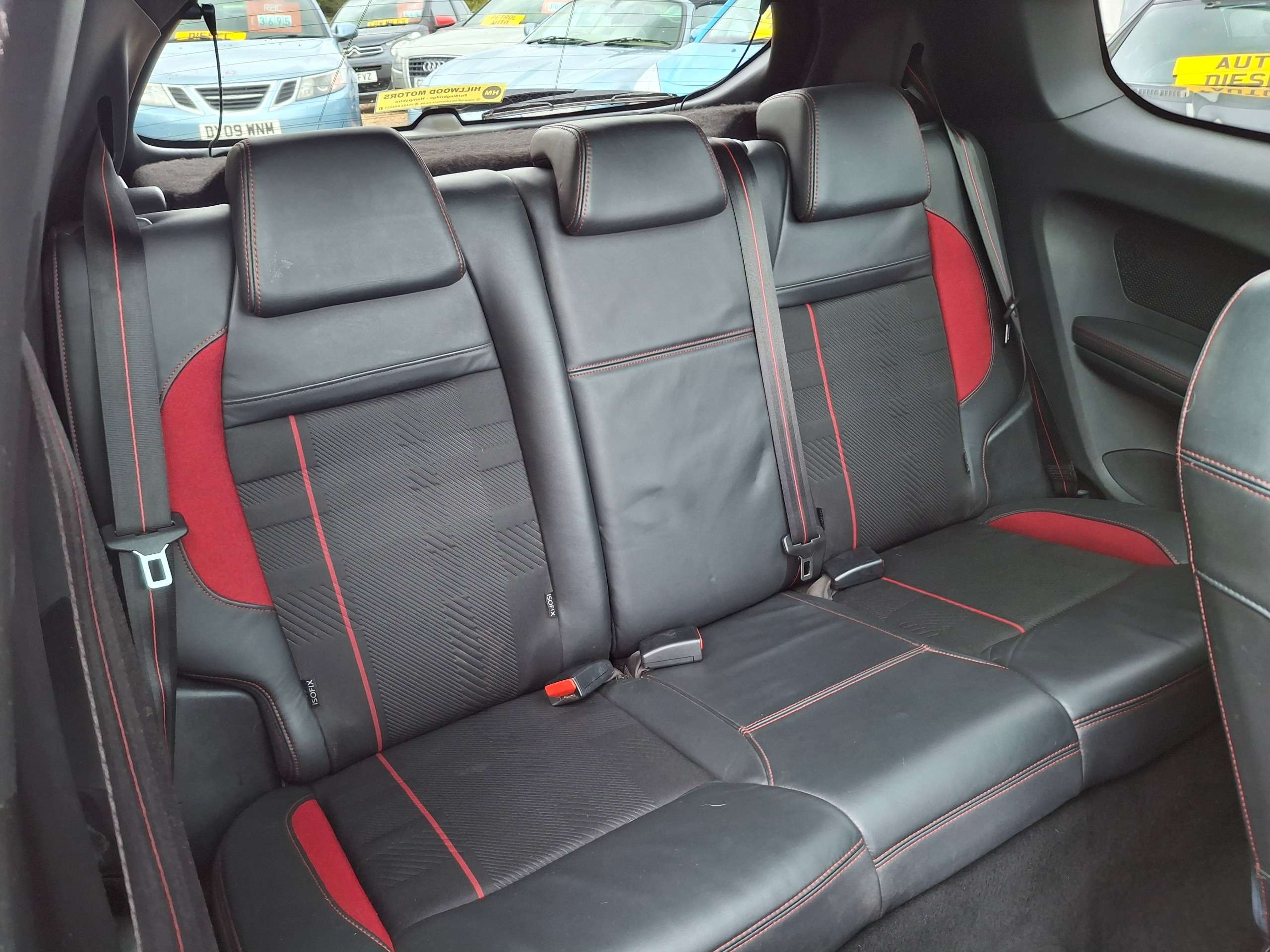 2015 PEUGEOT 208 2015 PEUGEOT 208