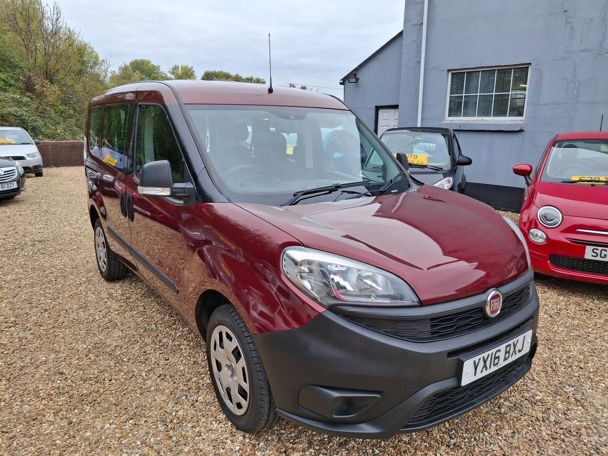 Check out this Fiat Doblo 2016 Petrol Manual
