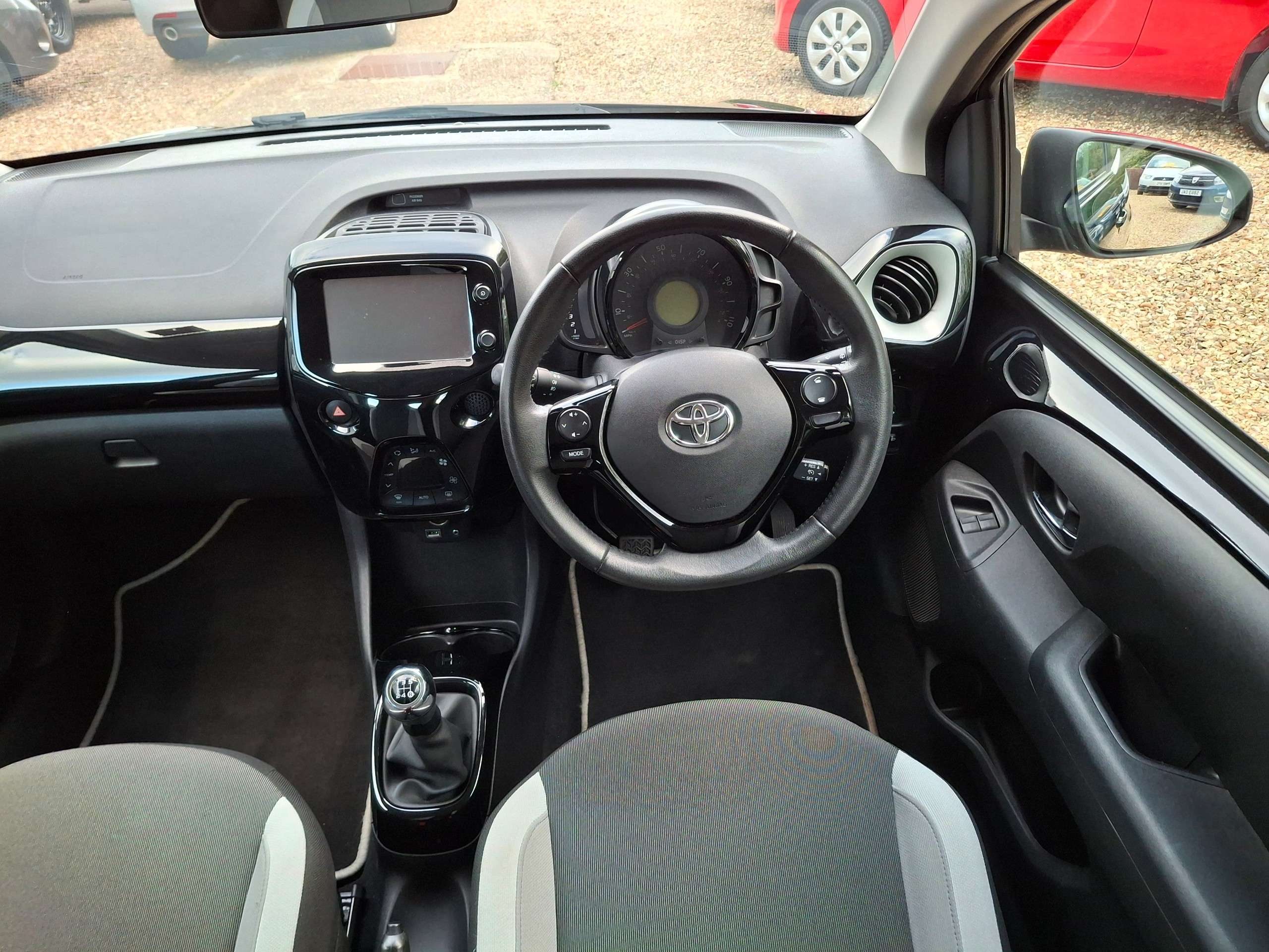2015 TOYOTA AYGO 2015 TOYOTA AYGO