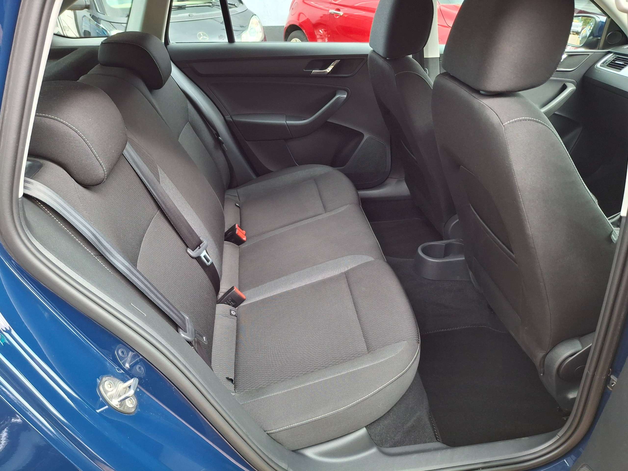 2015 SKODA RAPID SPACEBACK 2015 SKODA RAPID SPACEBACK