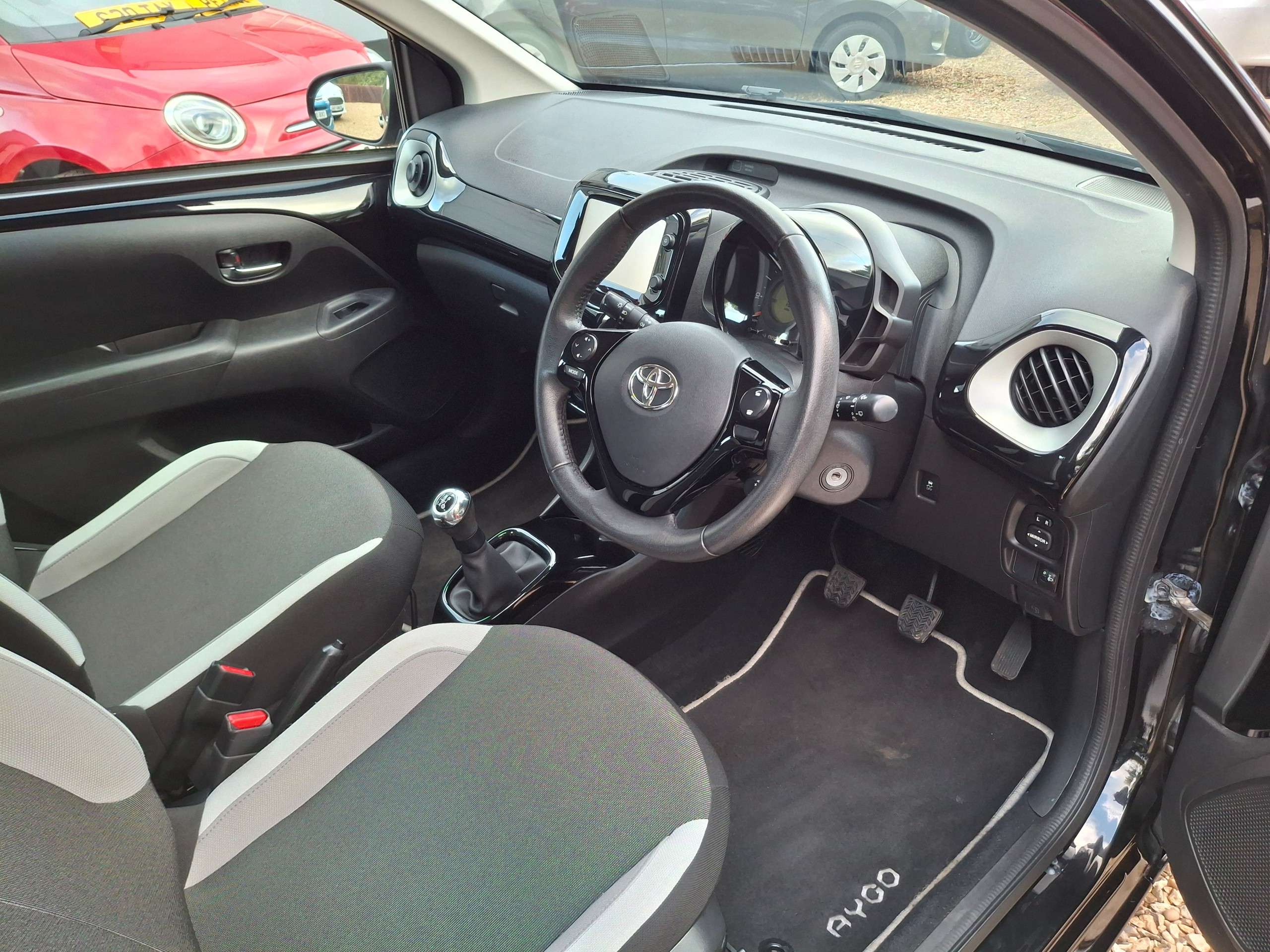 2015 TOYOTA AYGO 2015 TOYOTA AYGO