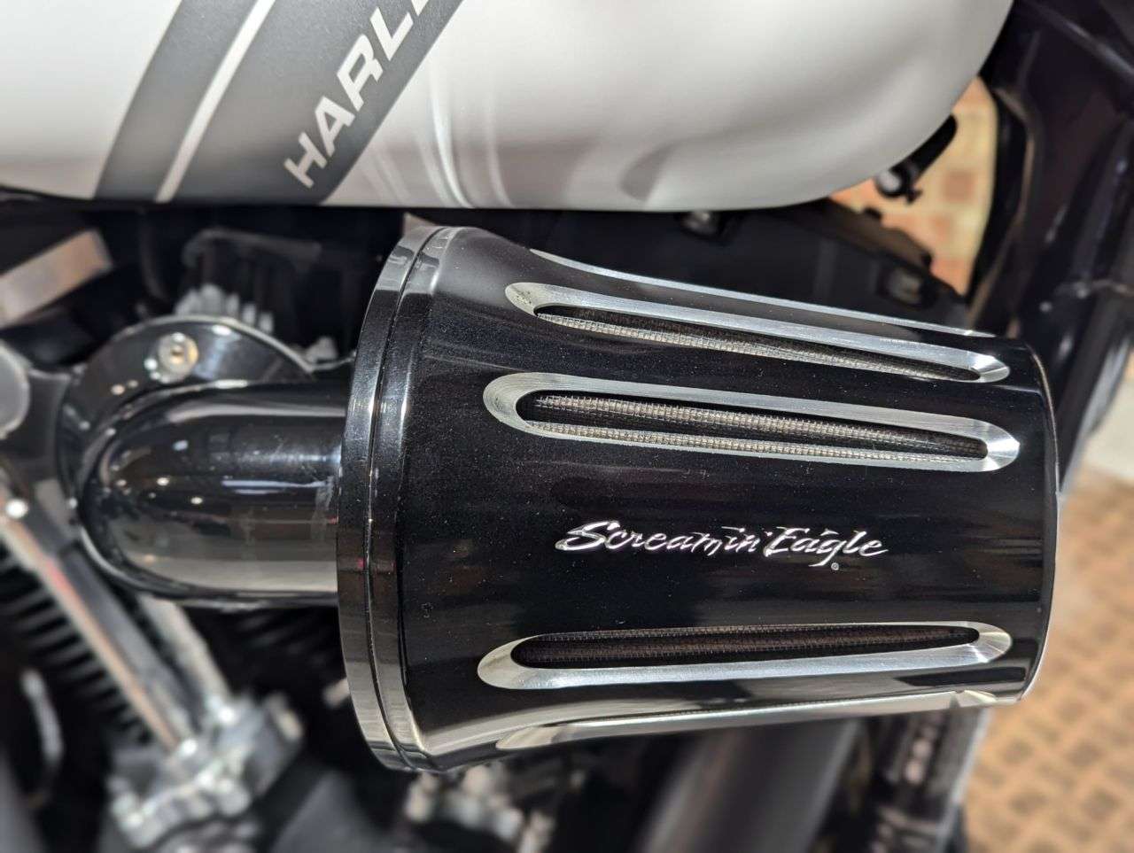 2017 HARLEY-DAVIDSON DYNA 2017 HARLEY-DAVIDSON DYNA